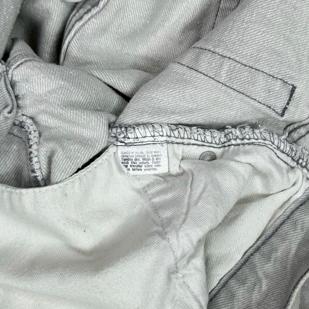 True Vintage 70s Levis Jeans 501 28x32 Regular Straight Fit Light Grey Wash - Picture 6 of 8